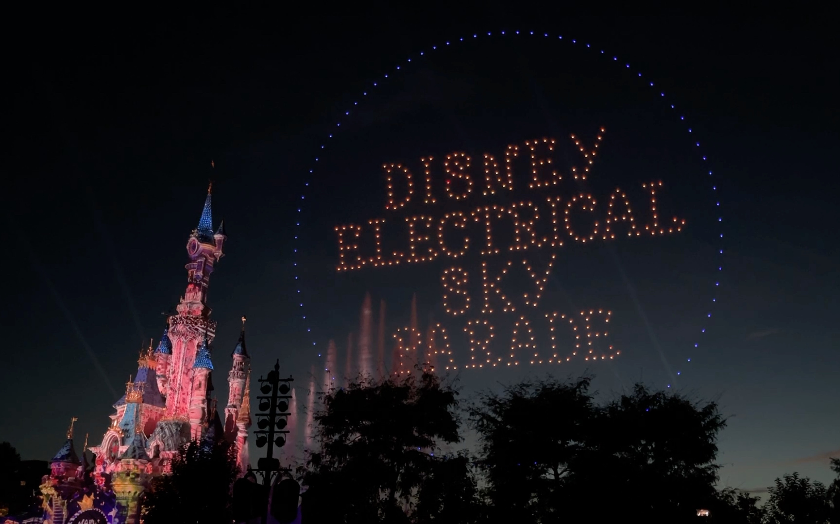 【2024/07】巴黎迪士尼夜间灯光秀 disney electrical sky parade