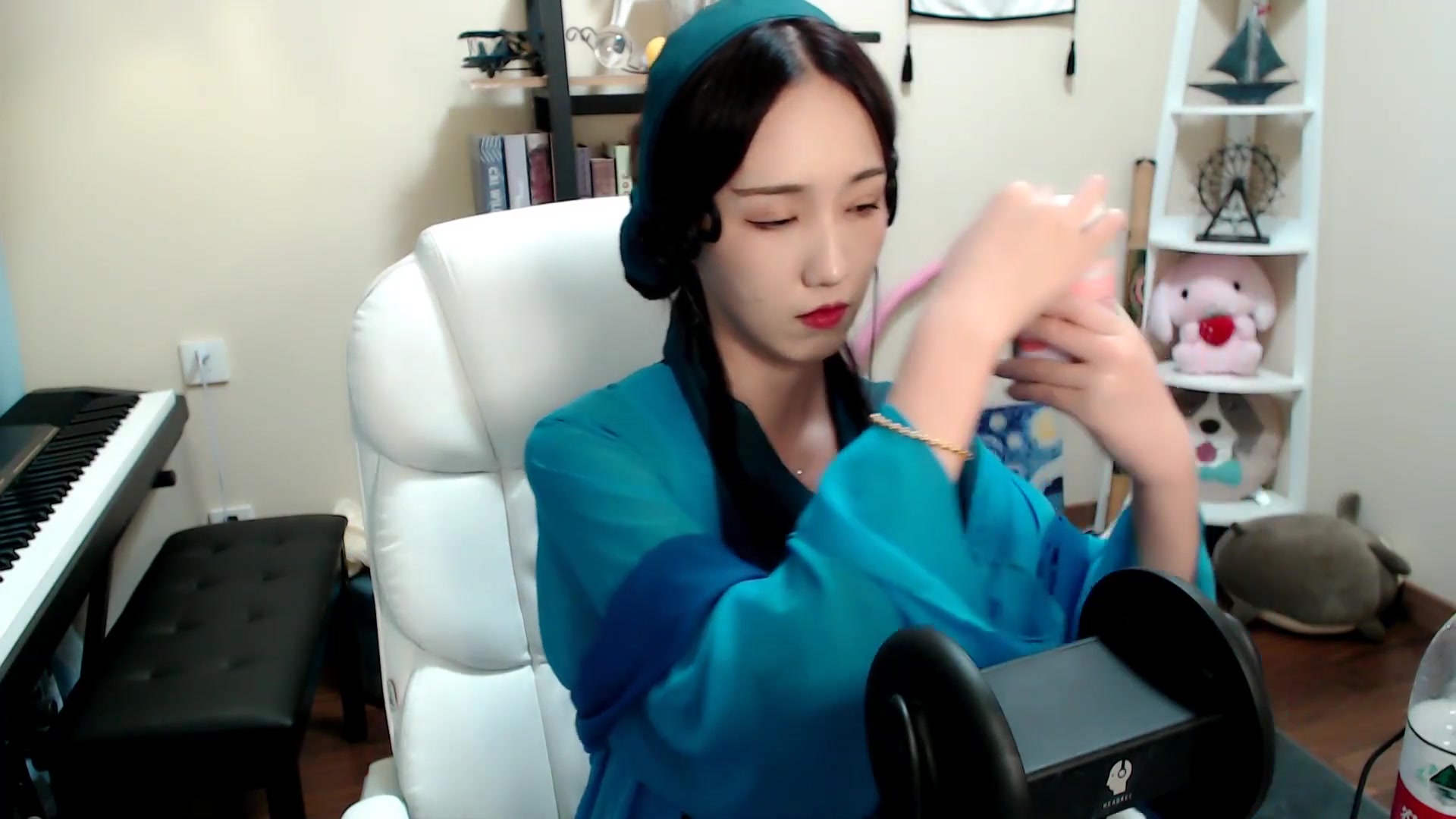 【贝拉】贝拉小姐姐直播助眠2018-12-01【刺激】