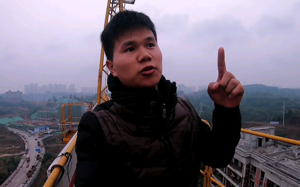 打工小伙3000多元买个无人机一直吃灰,工地项目经理让拍几张照片