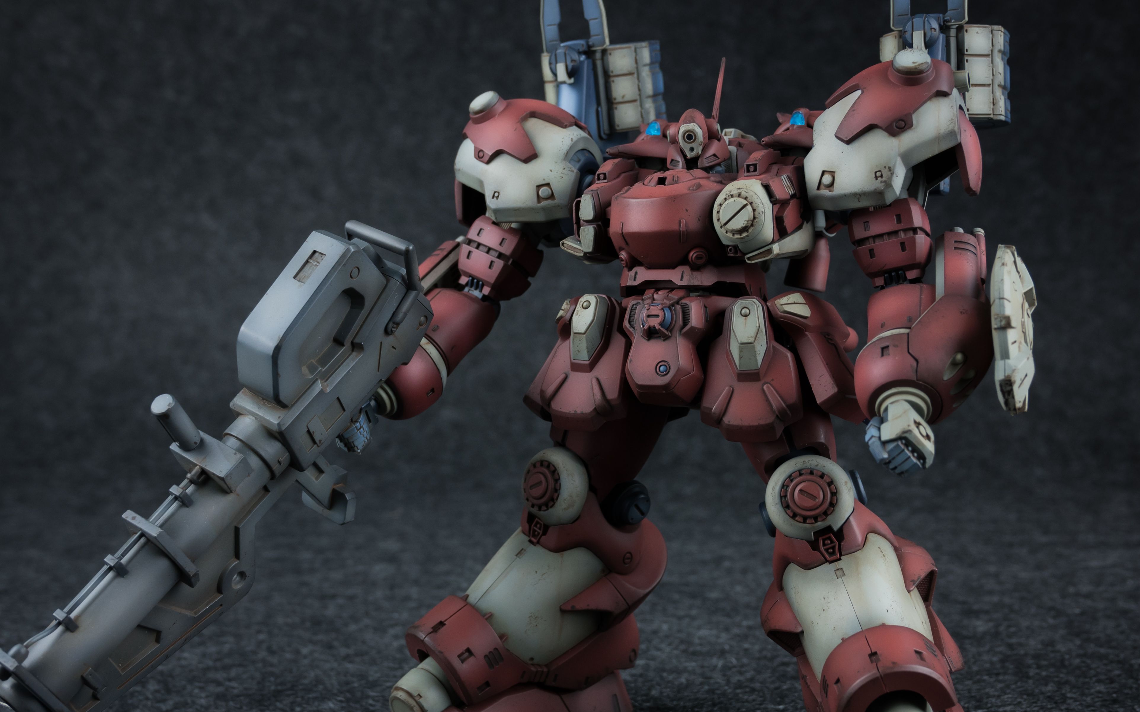 【小白菌的模型解构 】第一期—— 寿屋 装甲核心 高达 模型 喷涂