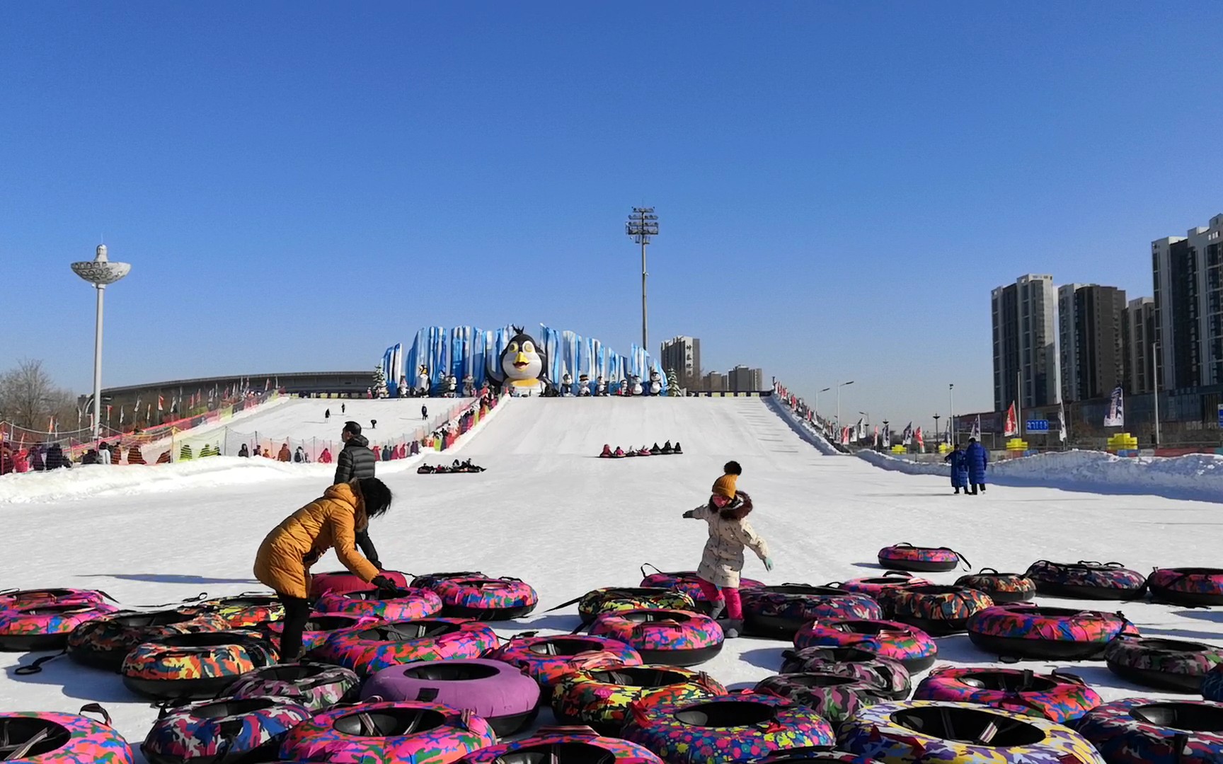 沈阳市奥体冰雪嘉年华图片