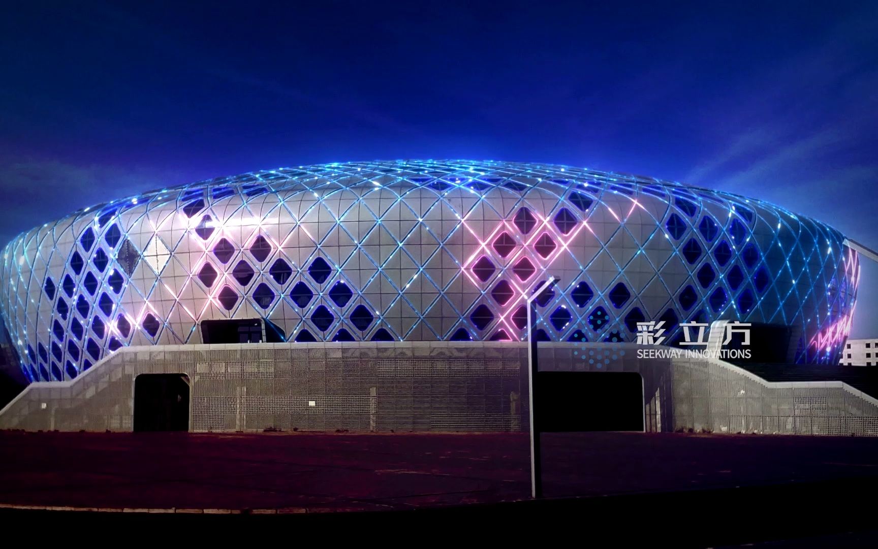 新疆体育馆建筑灯光秀建筑灯光视觉