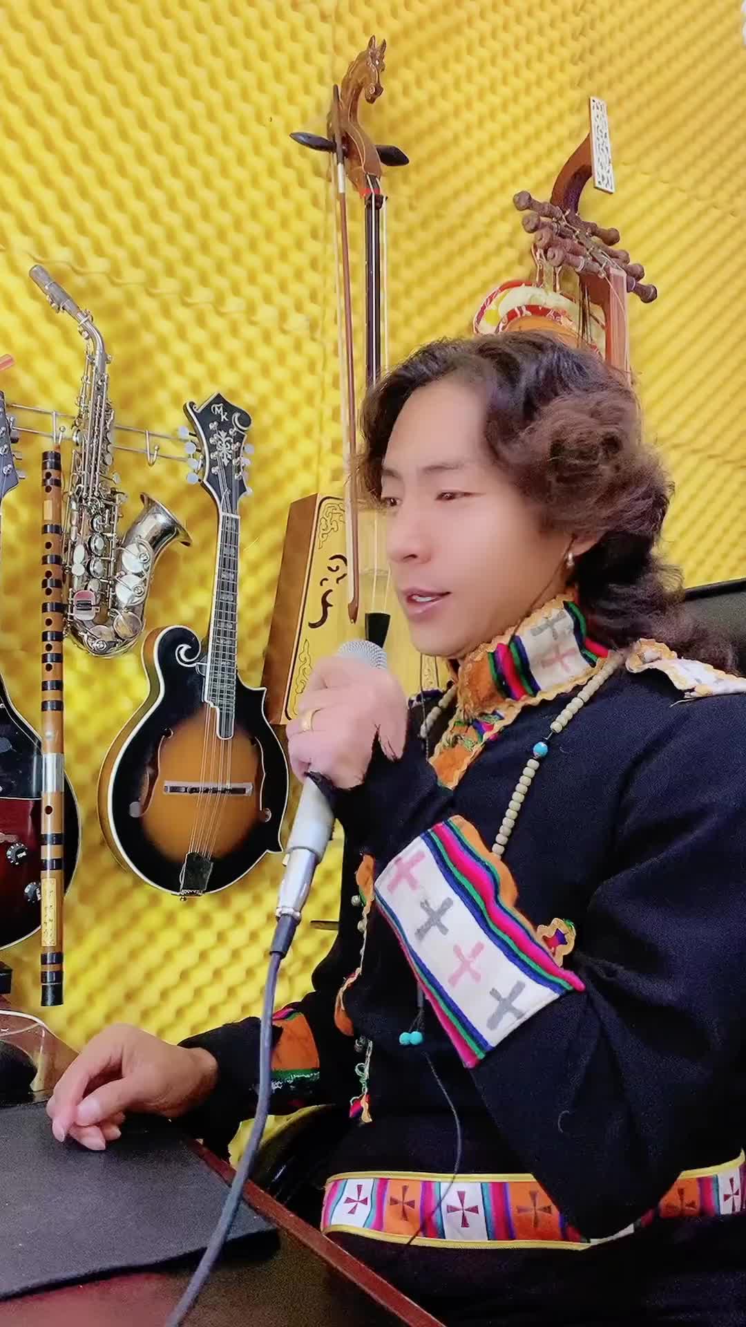 圣地艺人云丹音乐掌声送给藏族人经典藏歌