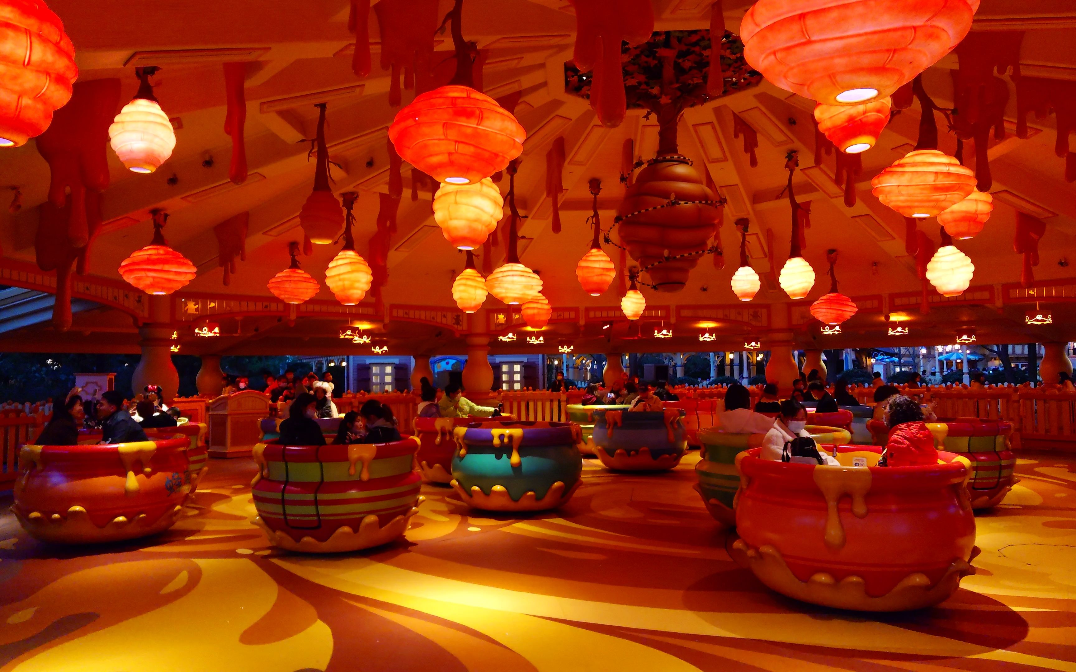 索尼xperia pro-i 迪士尼 旋转蜂蜜罐 夜景