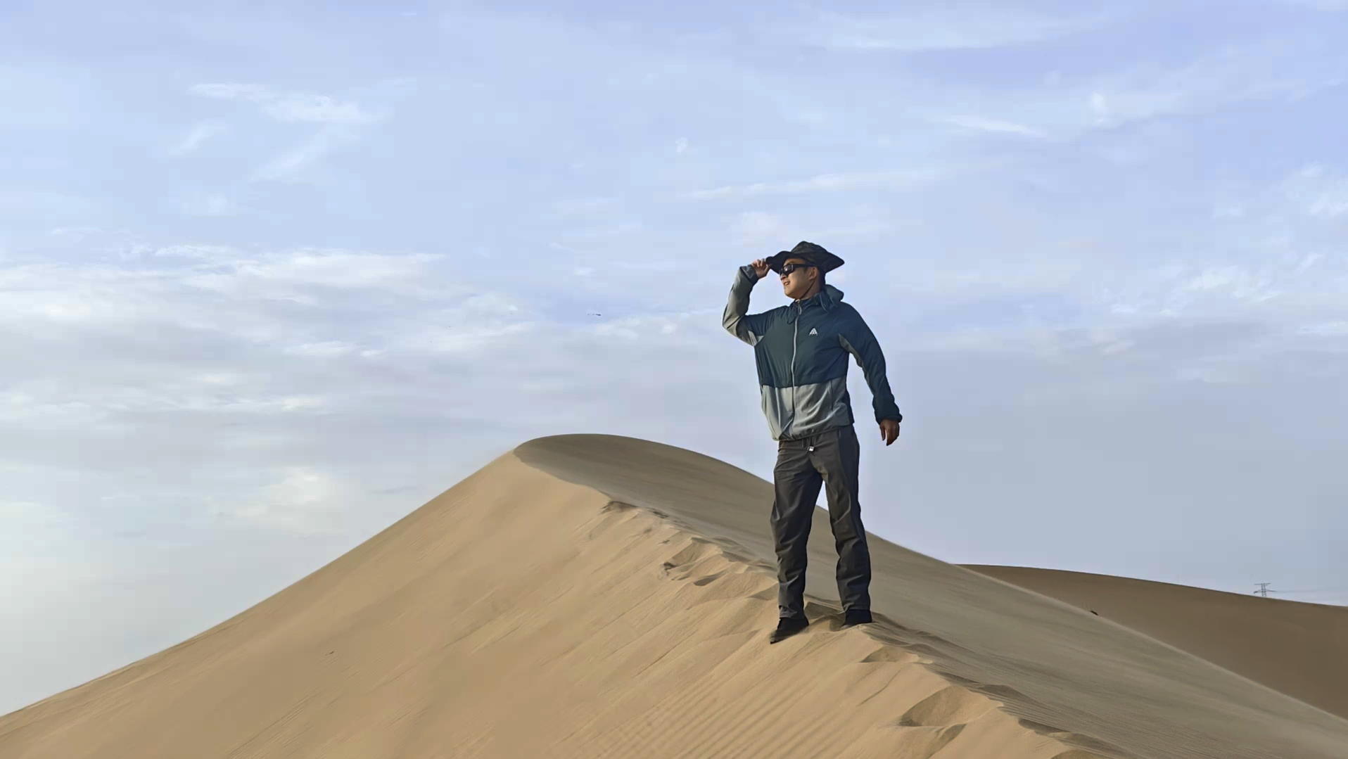 腾格里沙漠越野