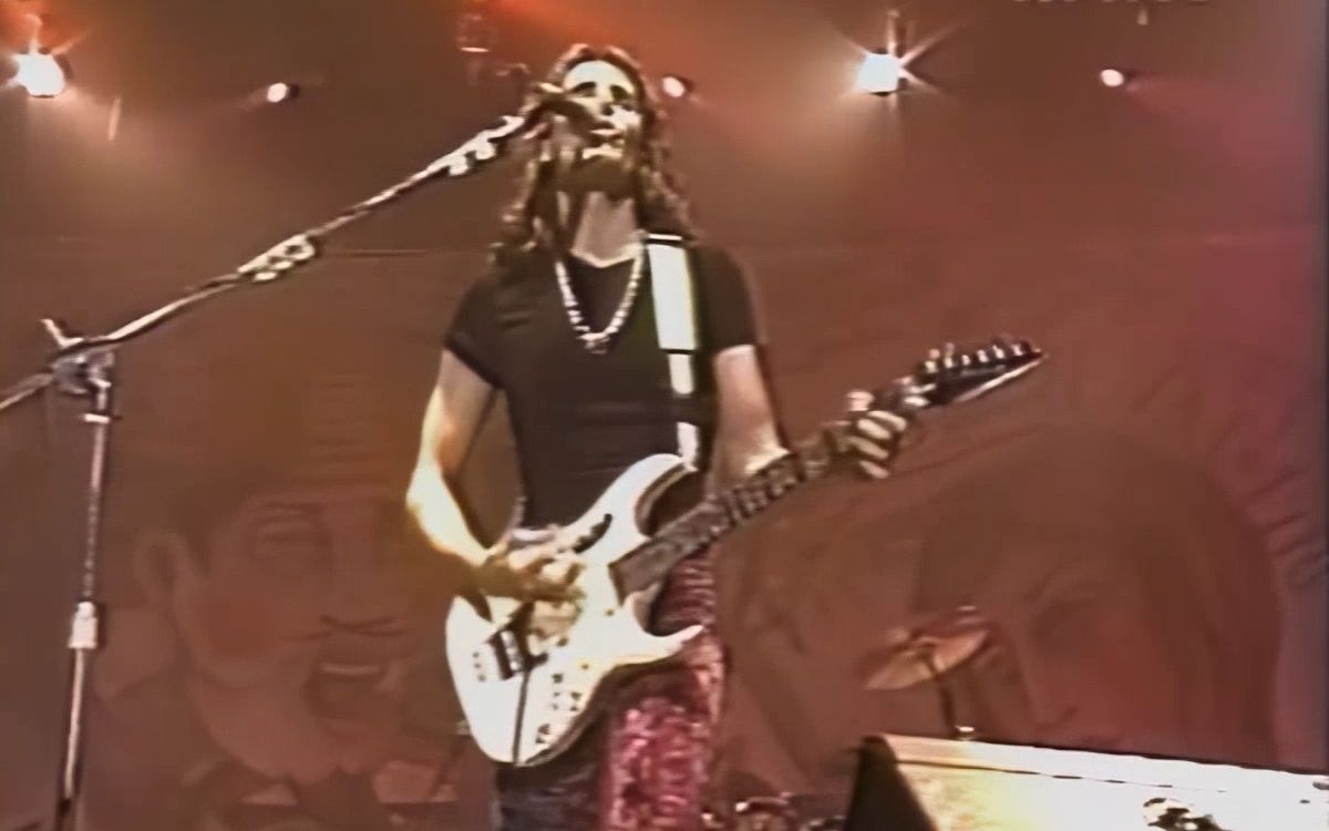 [图]13.Steve Vai《Twist and Shout!》1997首尔现场演奏会