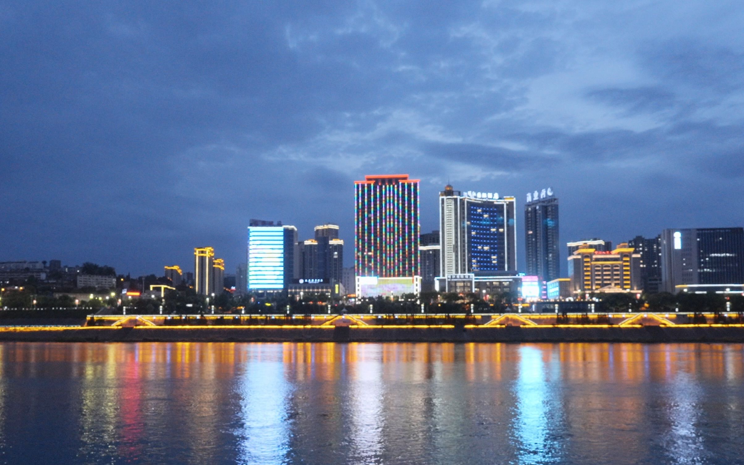 安康水西门夜景图片图片