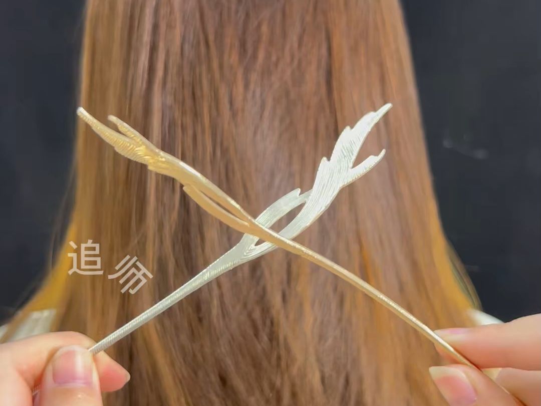 简单好看氛围感满满#头饰发饰 #盘发教程 #簪子