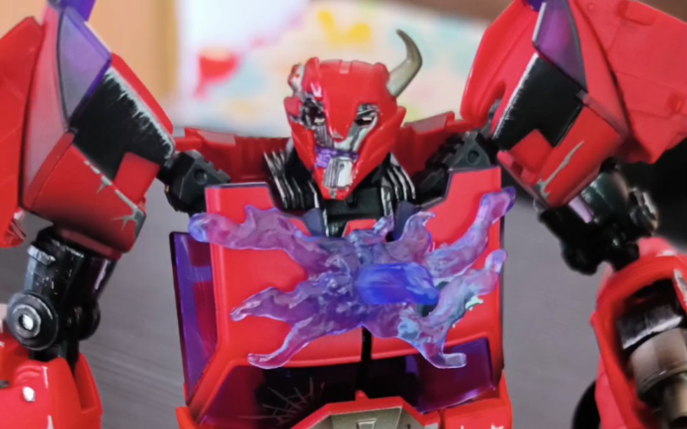 阿帕奇tfp丧尸飞过山,涂装做工精细,头雕细节刻画很传神,不错的产品