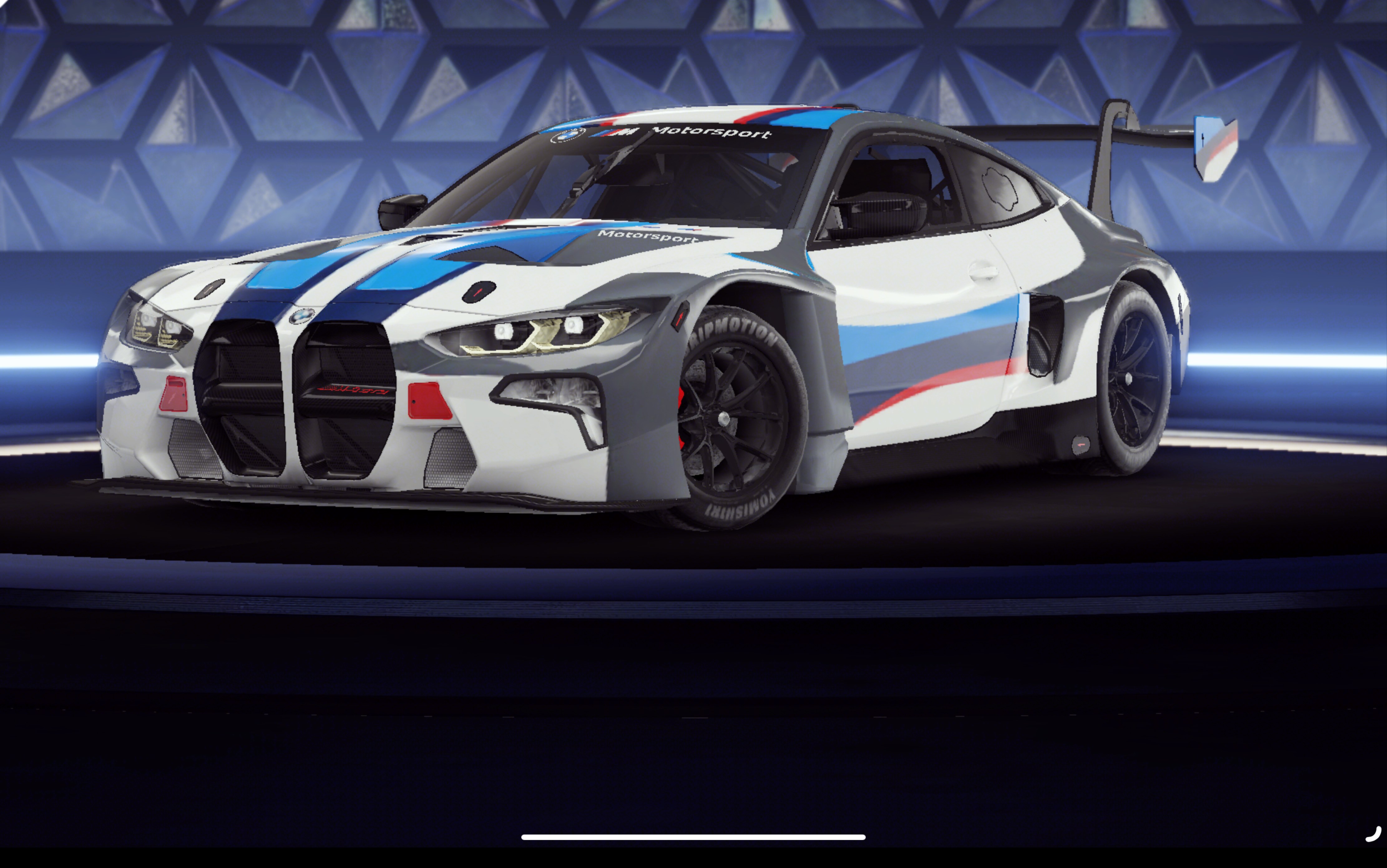 我开着宝马m4 gt3去浦东购物花了半首afterlife的时间