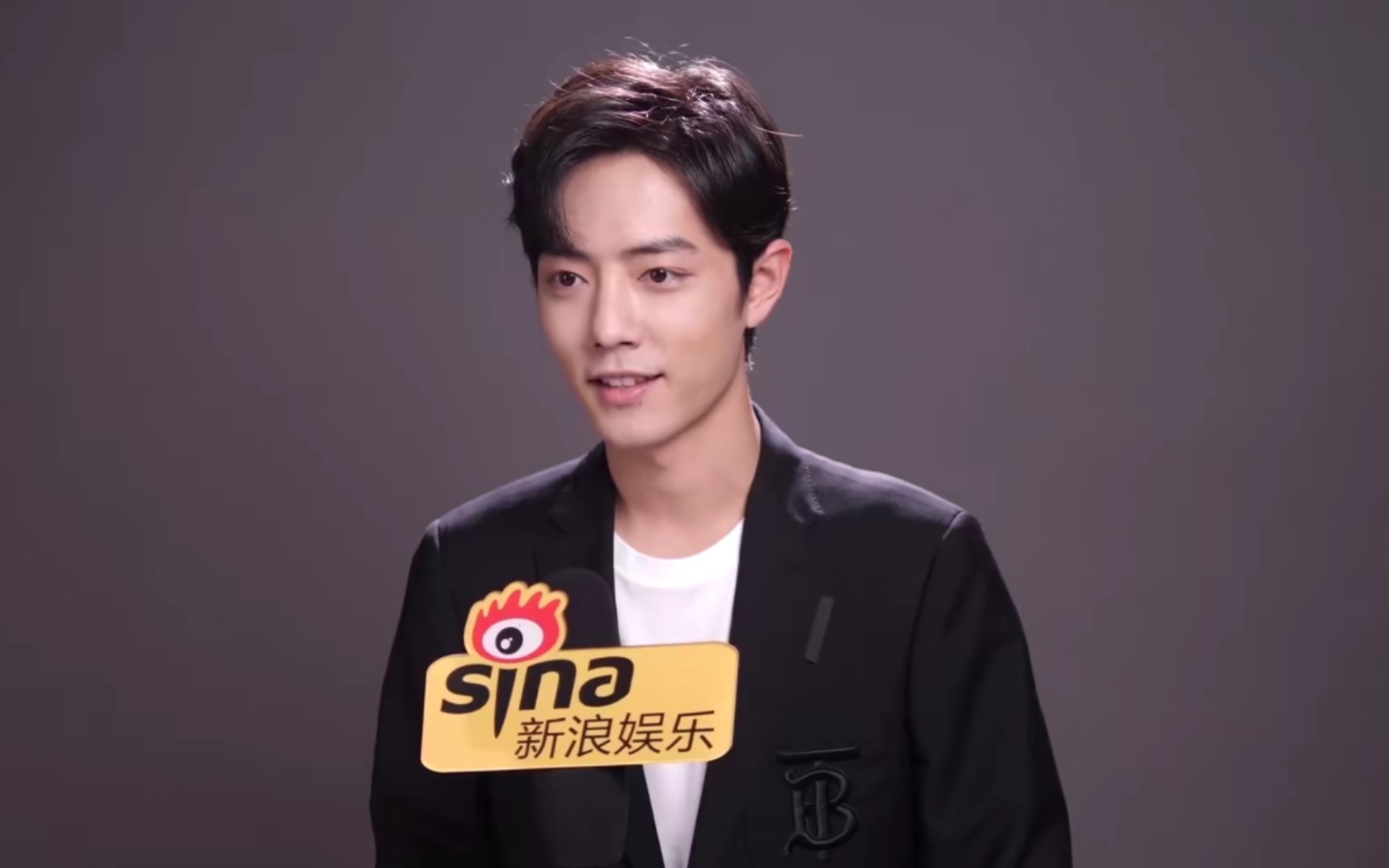 【肖战reaction】00家规0300买耳朵03采访 听帅哥的采访就像