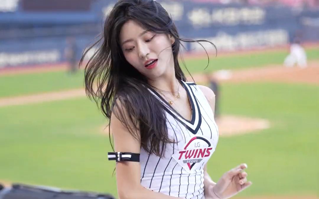 10分钟金伊瑞拉拉队长直拍kim yi-seo啦啦队队长fancam lg双子