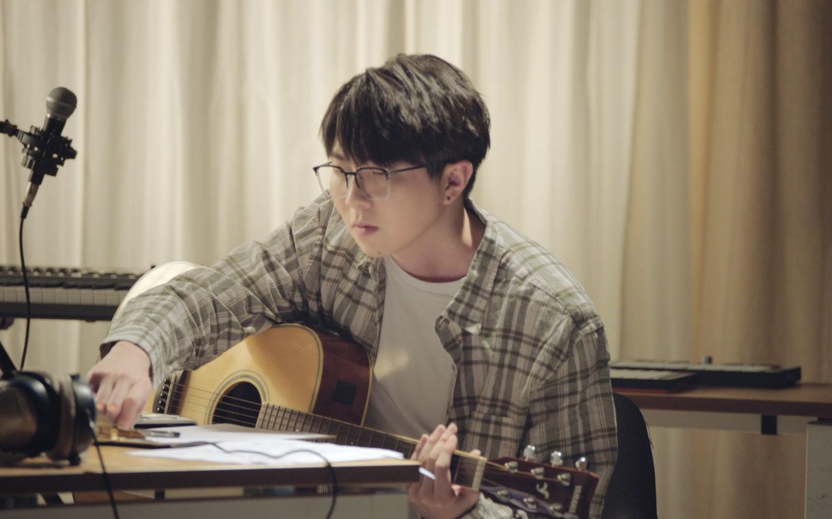 毛不易精彩mv 毛不易《无问》(《无问西东》电影宣传曲) 蓝光(1080p)