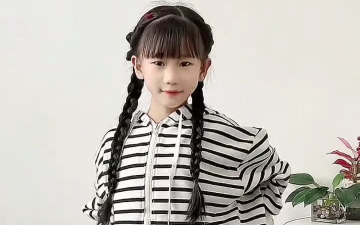 我是萱宝宝吖:爱跳舞的小姑娘