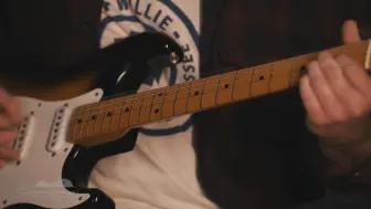 Tải video: 元年 Fender Stratocaster 1954 是什么声音，听这把基本可以了解