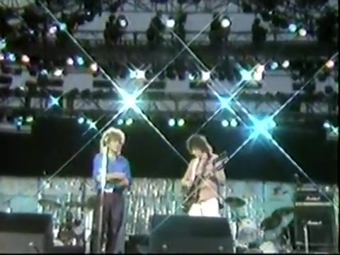 [图]【1985年LiveAid慈善演唱会】齐柏林飞艇 Led Zeppelin - Stairway to Heaven