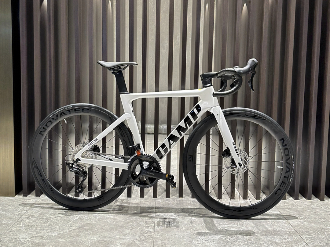 Camp 坎普ACE7000pro SR7 公路车义乌专卖.拼搏单车现货.rando 闪电sL7皮娜F sworks 2024公路车案例.关联捷安特美哔哩哔哩bilibili