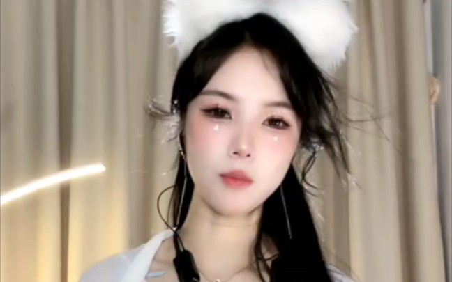 抖音清纯美女主播 恩熙爱跳舞 白丝透视装性感诱惑