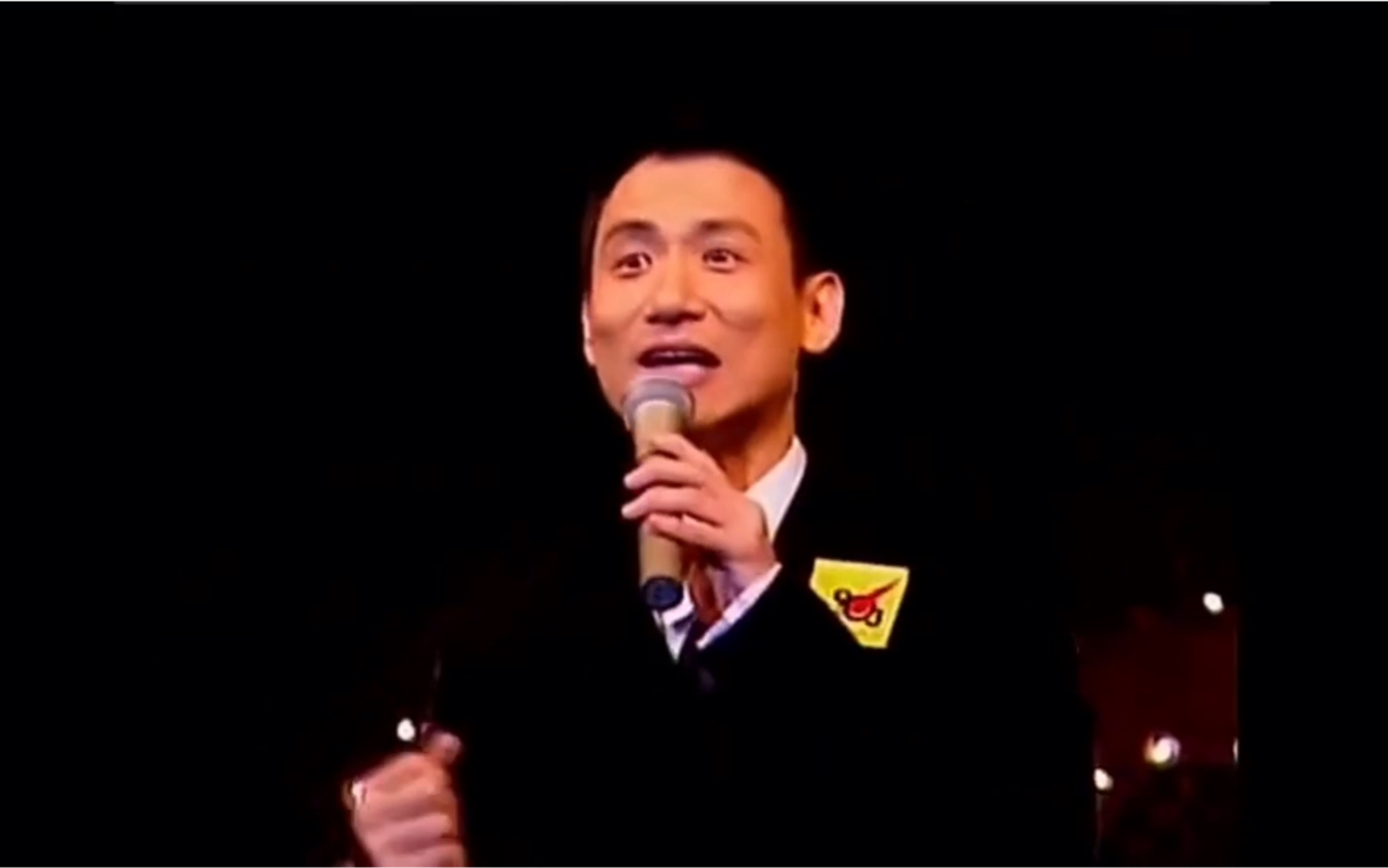 平头张学友现场翻唱无敌的存在!