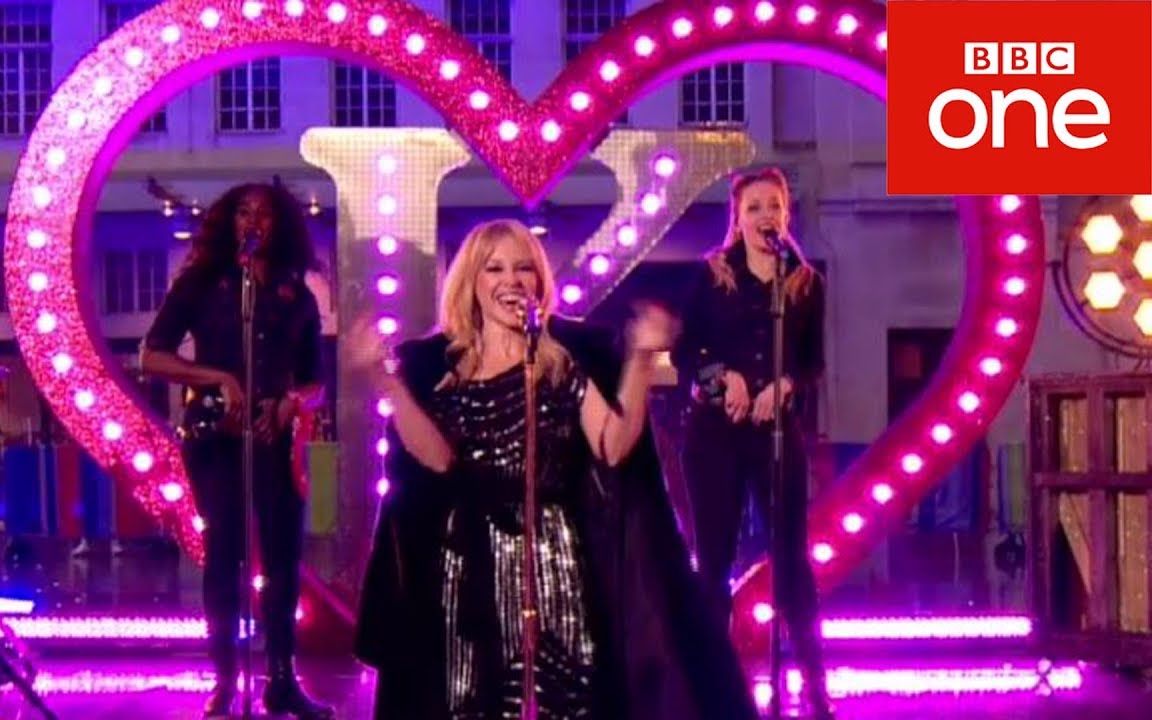 [图]【情绪字幕组】Kylie Minogue - Stop Me From Falling(Live on The One Show BBC One)