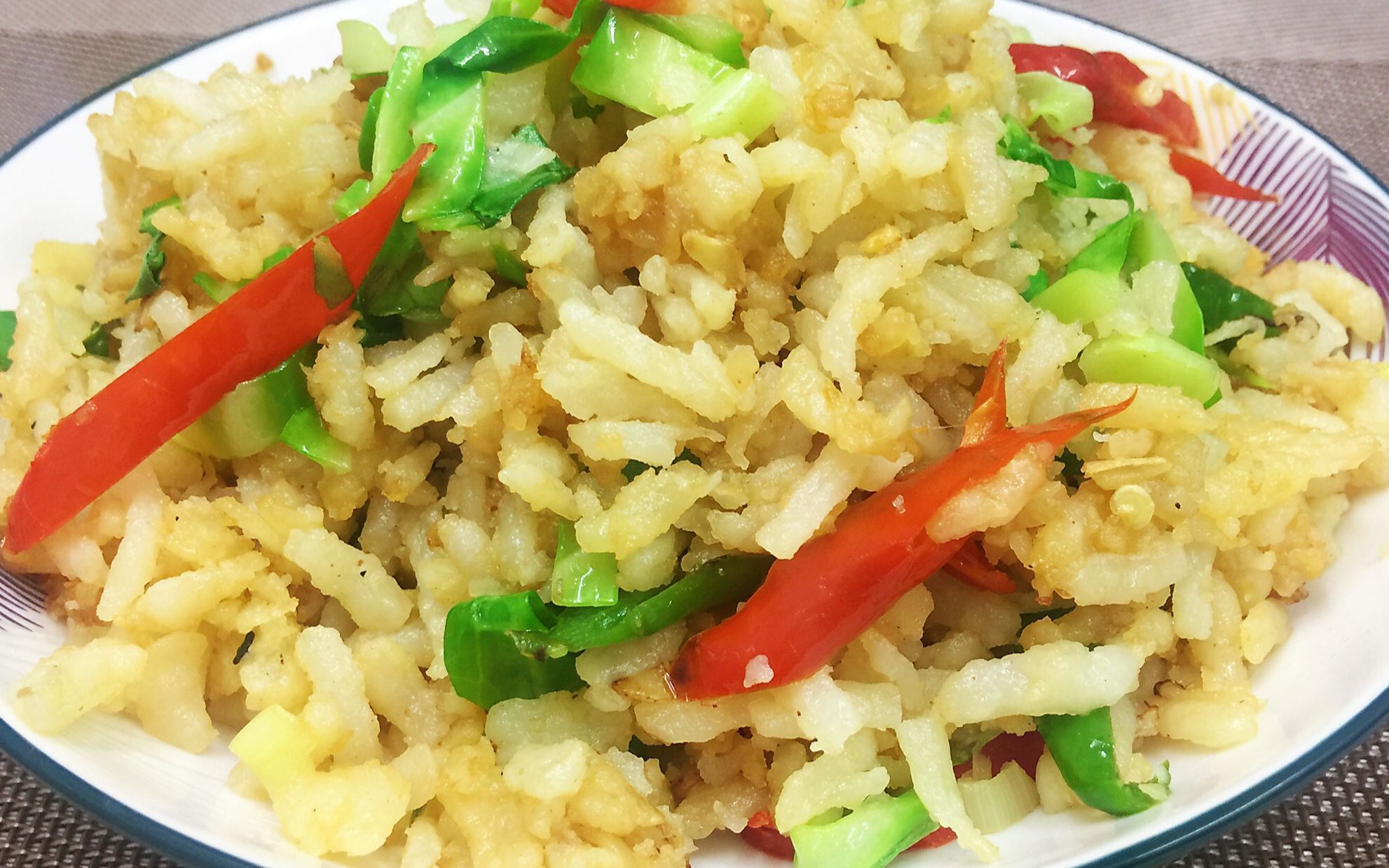 洋芋擦擦的做法,山西人做陕北洋芋擦擦,陕西媳妇说太好吃了