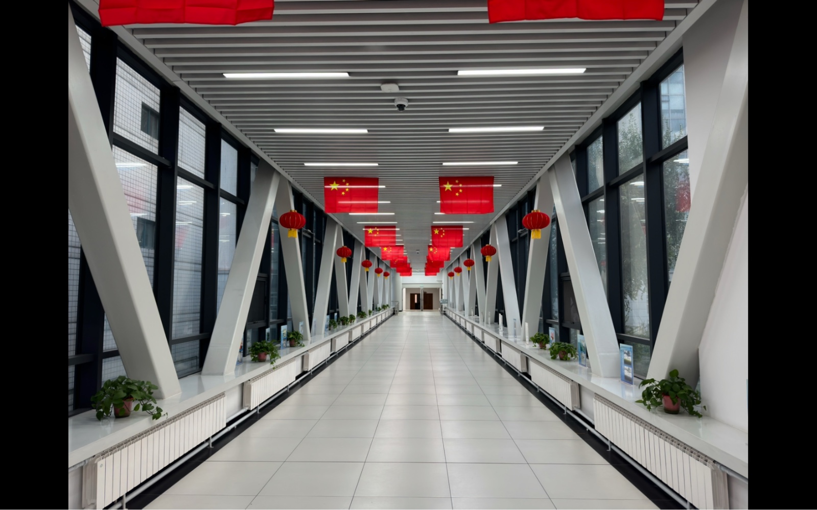 hits bridges-哈工大一区暖廊