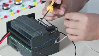 PLC与电磁阀传感器的连接