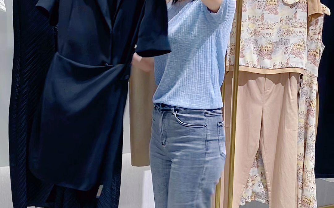 嘉贝逸飞23年夏装 杭州专柜品牌中淑女装品牌厂家尾货批发
