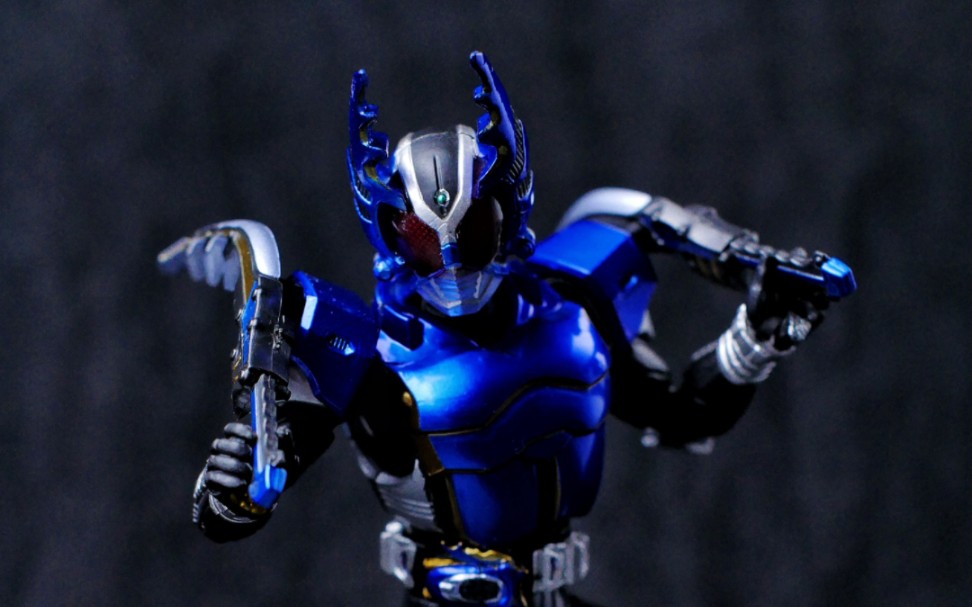 自古红蓝出cp—ko真骨雕假面骑士钢斗随拍