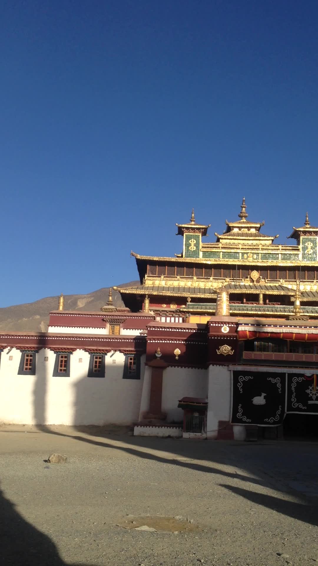 山南地区桑耶寺修葺难得遇见一次的唱歌场面_哔哩哔哩 (゜-゜)つロ