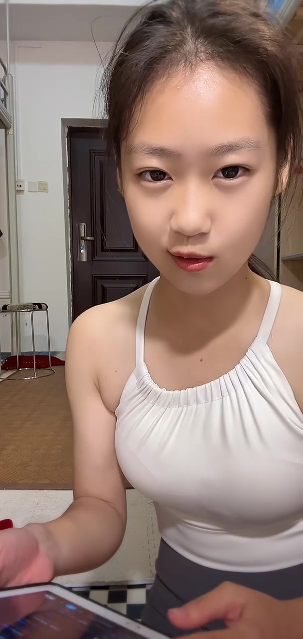 令狐天艺柔术_2024-07-25_21-13-24_0000_video_mp4