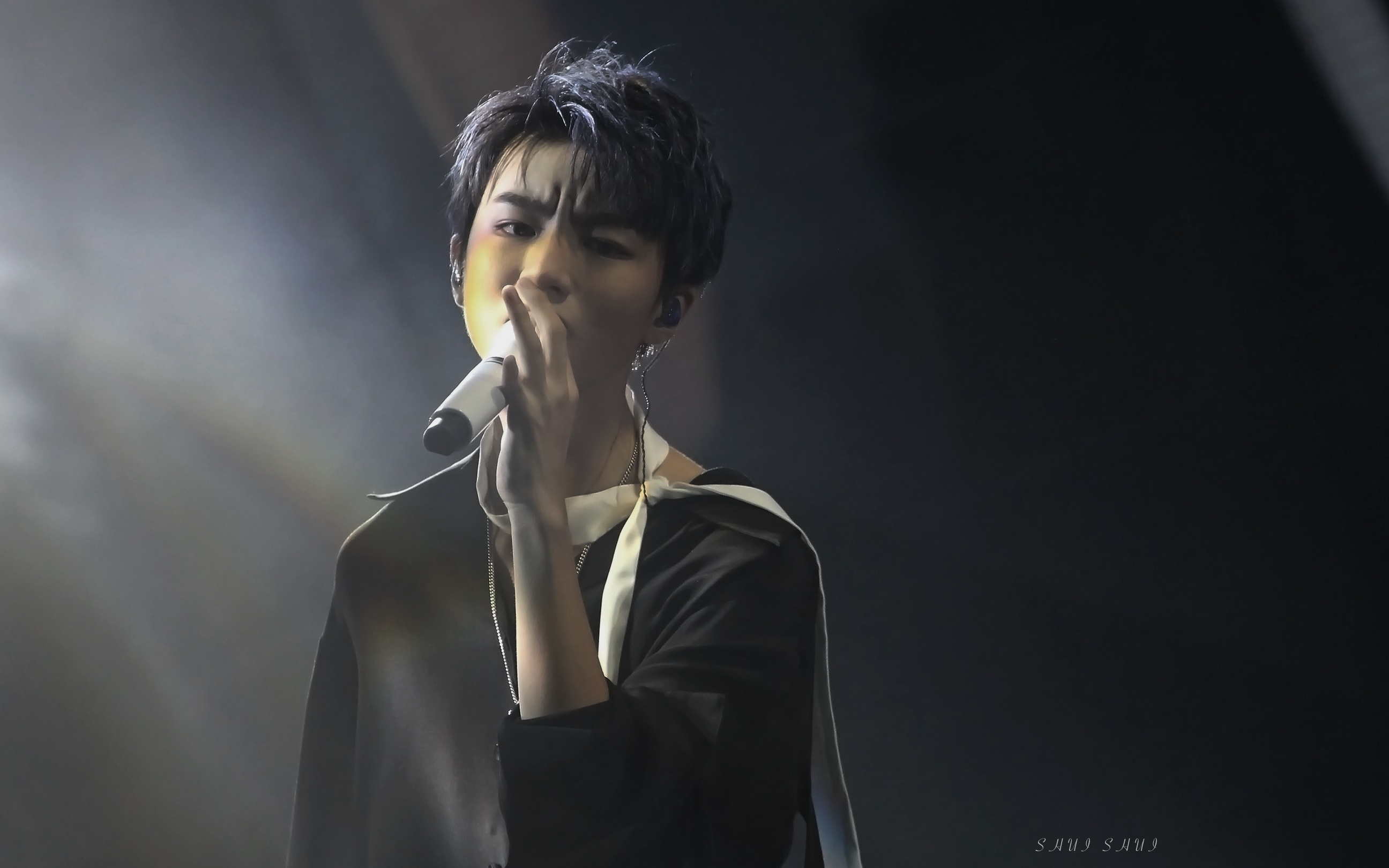 王俊凯四周年solo -意外