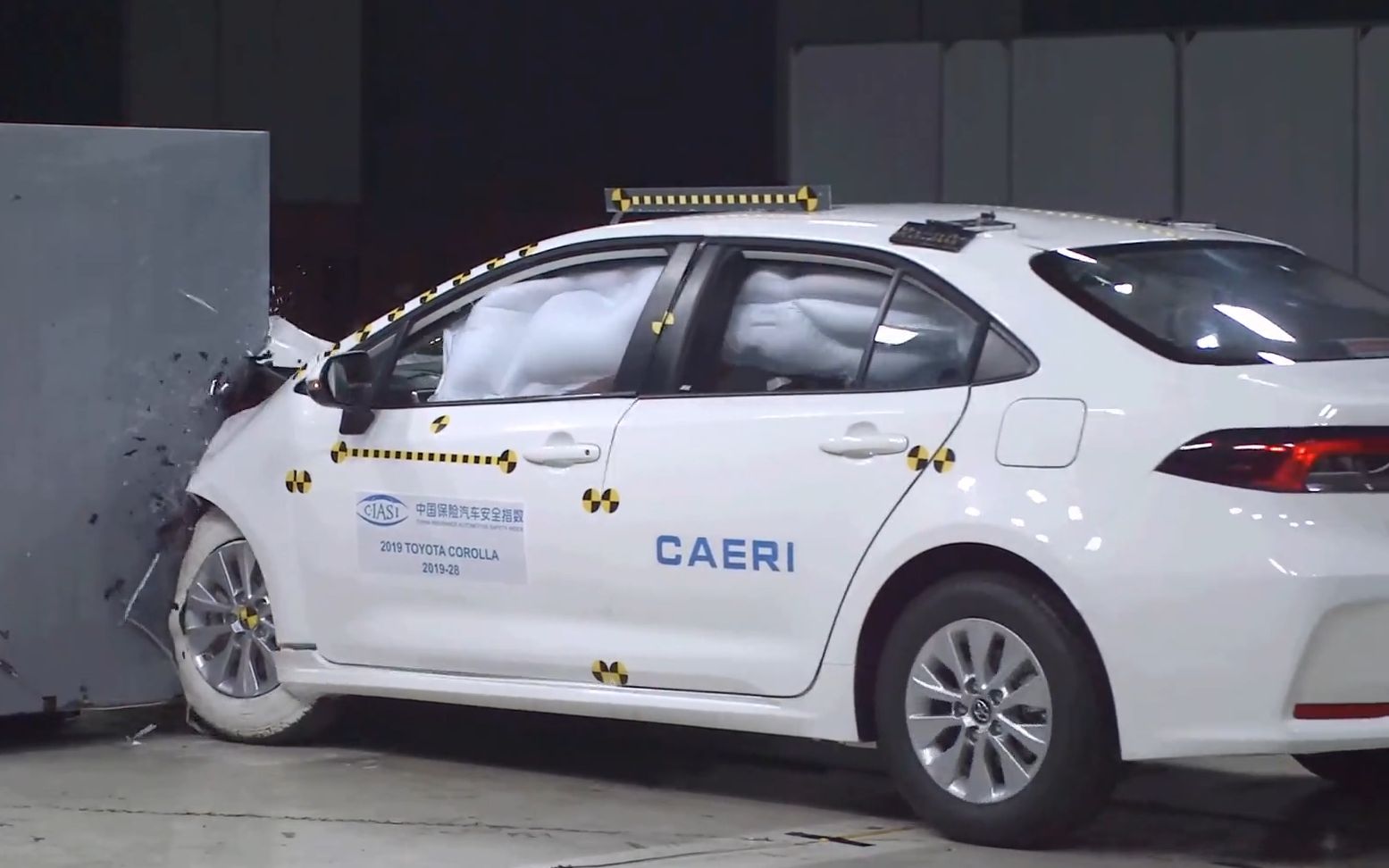卡罗拉碰撞测试-中保研