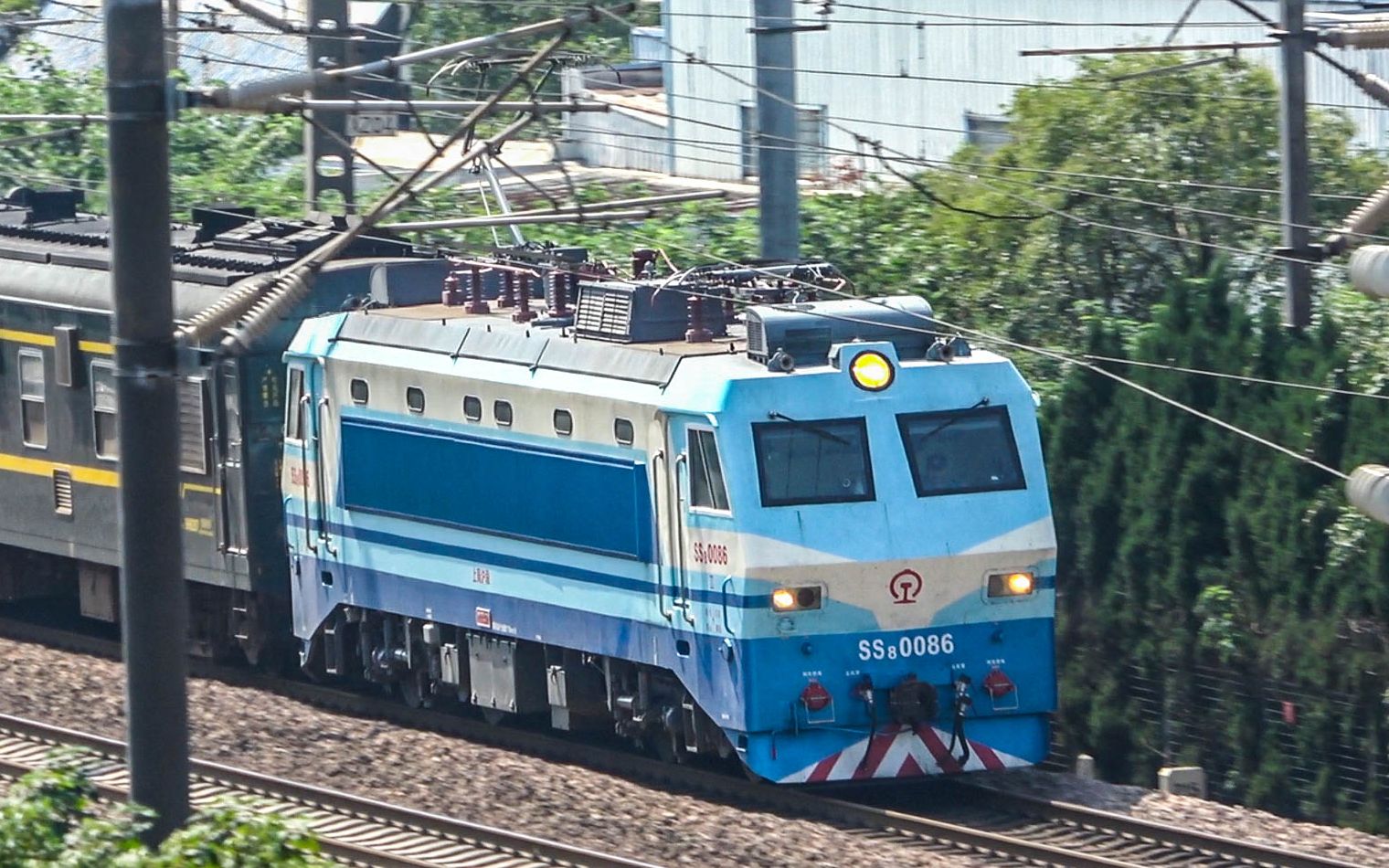 102沪昆铁路』【红宝石家居】t82次 ss80086