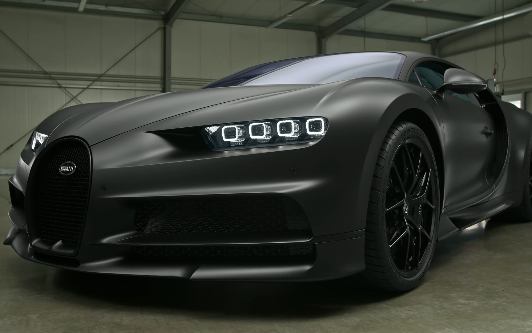 布加迪chiron sport noire-16缸1500马力,暗黑之魂 彰显低调奢华魅力!