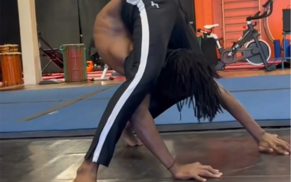 【男子柔术】极限甩腰和后折出肩