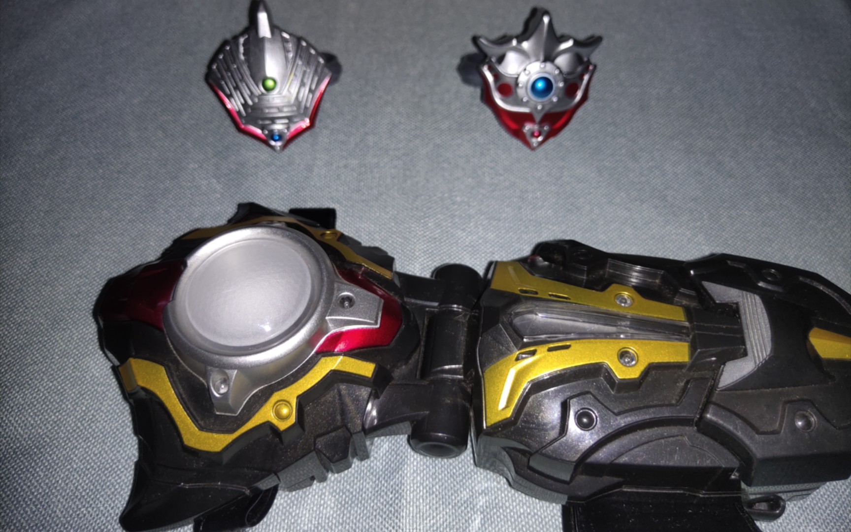 泰迦奥特曼扭蛋光戒 吉普车联组 奥特赛文 雷欧奥特曼光戒 联动泰迦