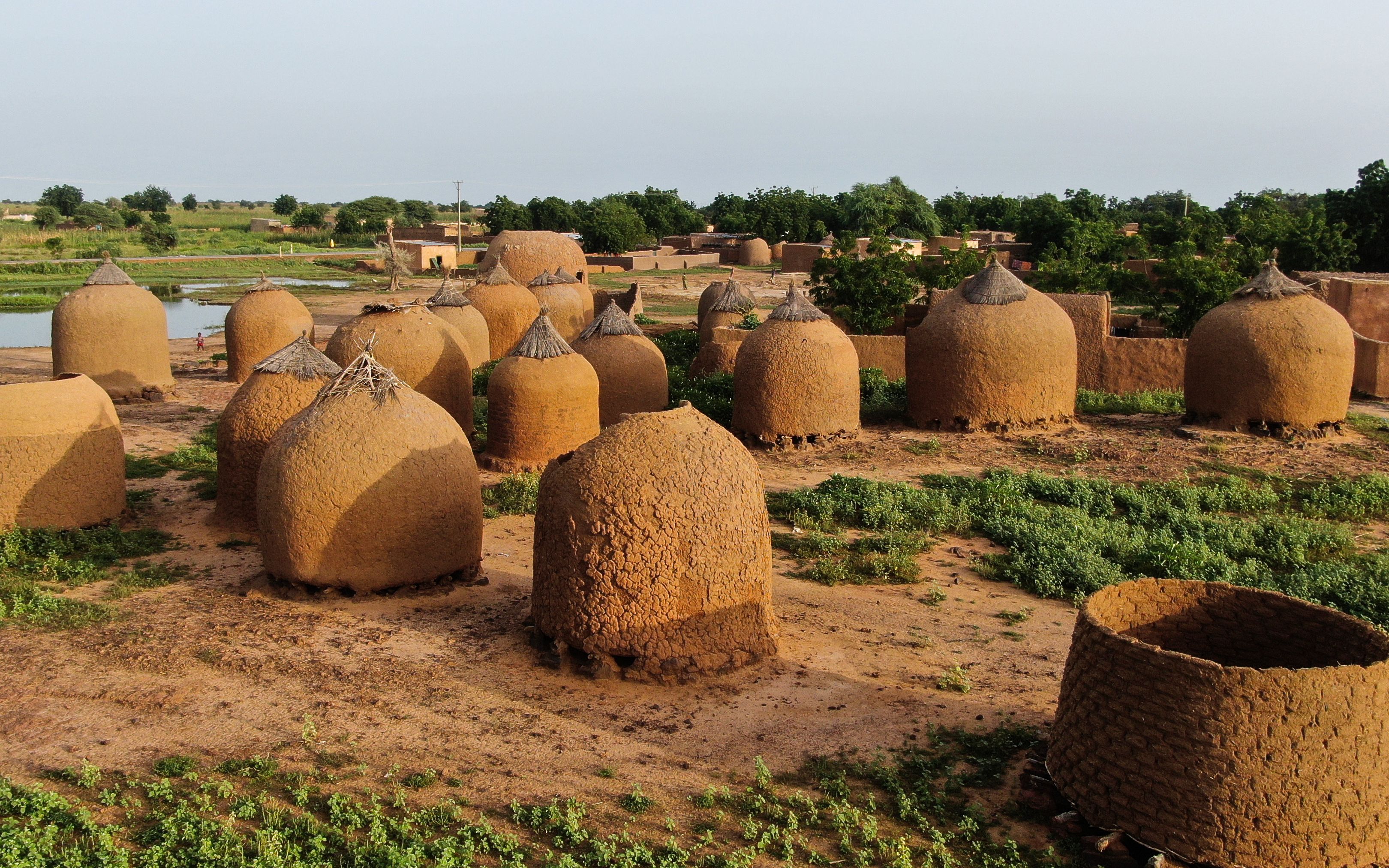 非洲尼日尔豪萨族的土粮仓
