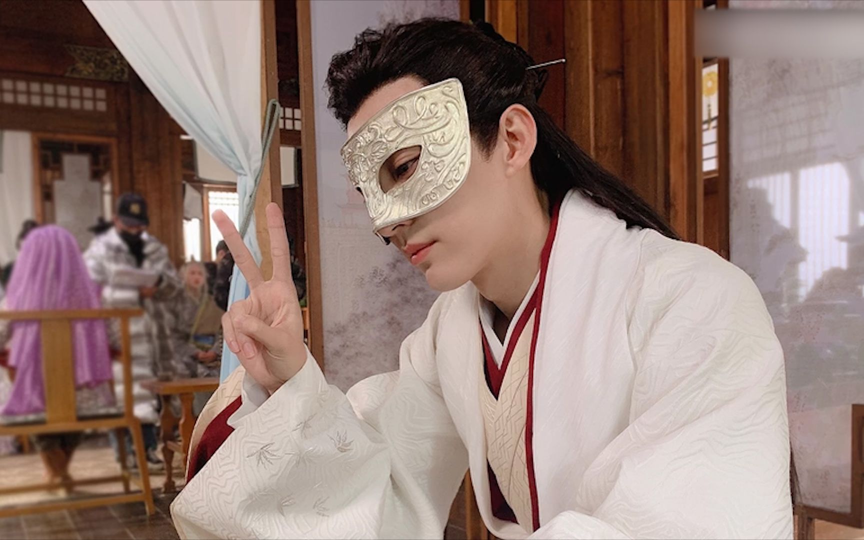 刘学义万年男配翻身!新剧《清落》逆袭变男主,面具造型神似司凤