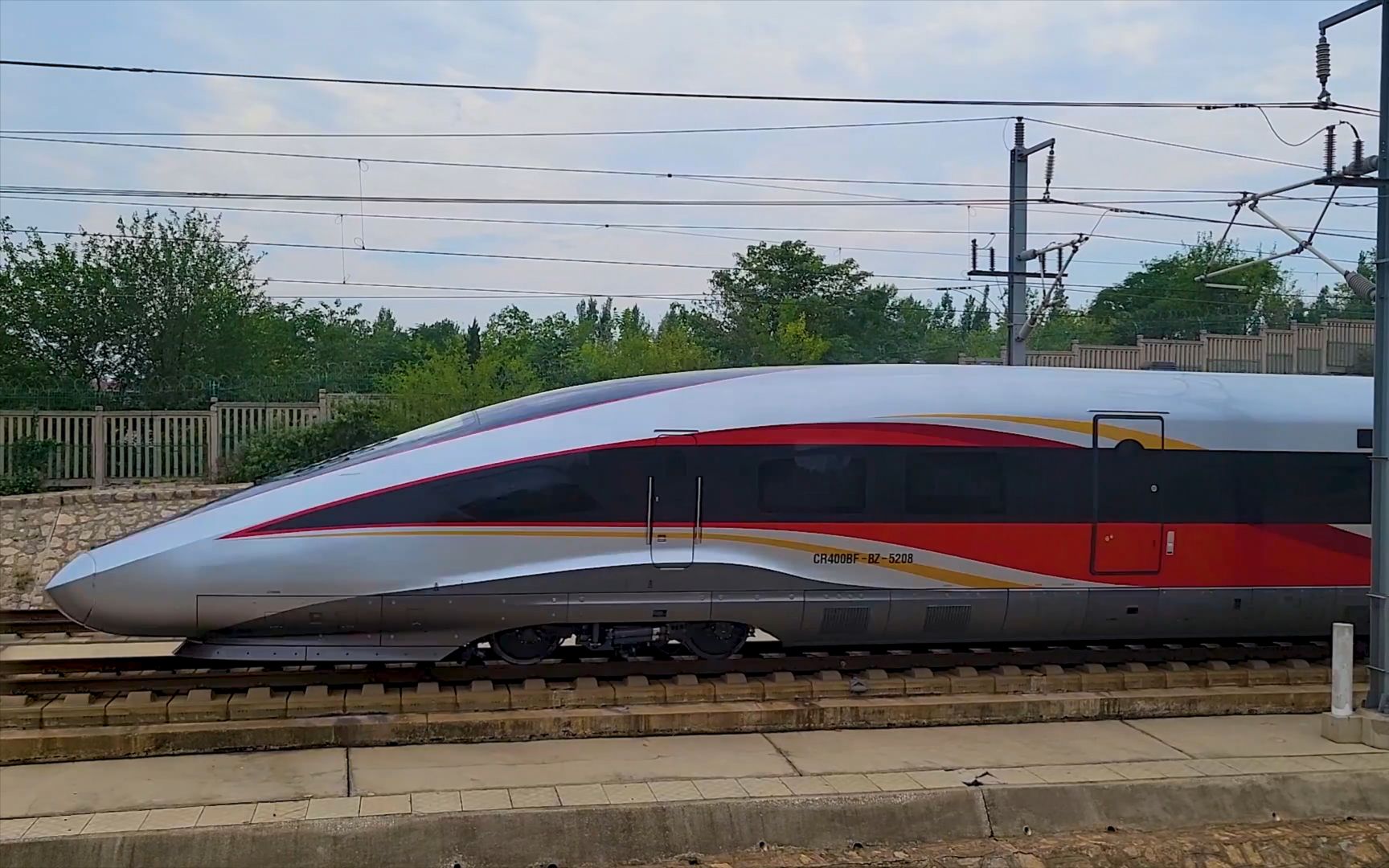 复兴号智能动车组京沪高铁运营首日高速通过合辑