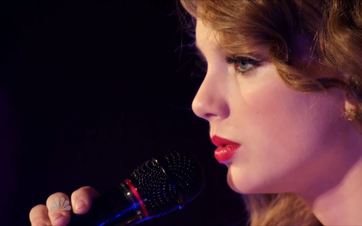 【感恩节特别节目】Taylor Swift  Enchanted (Live NBC Thanksgiving Special Speak Now) 2011哔哩哔哩bilibili