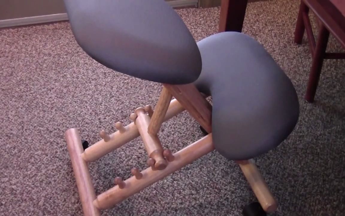 大学新交际英语听力教程1Unit 3Session 1Topic 2Ergonomic kneeling chair哔哩哔哩bilibili