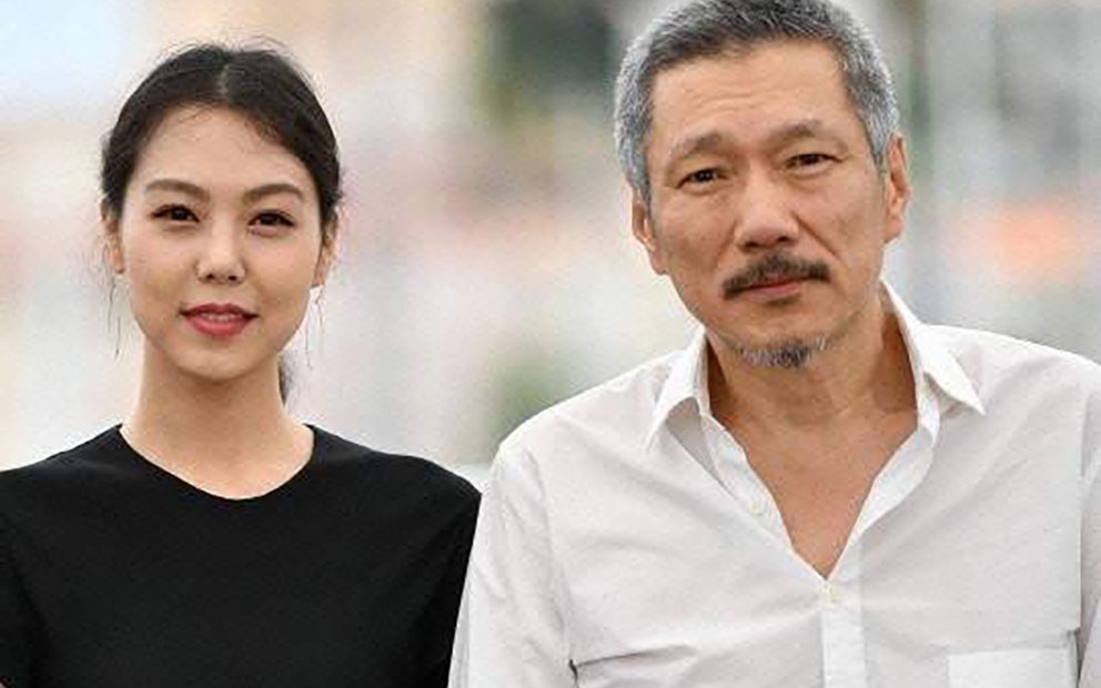 金敏喜洪尚秀独自在夜晚的海边关于爱的质问