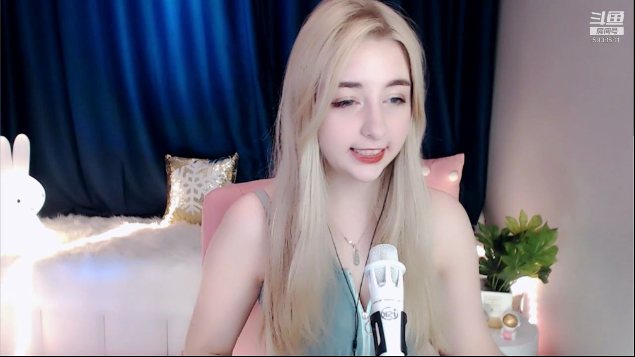 斗鱼俄罗斯毛妹alice性感颜值主播520直播录像