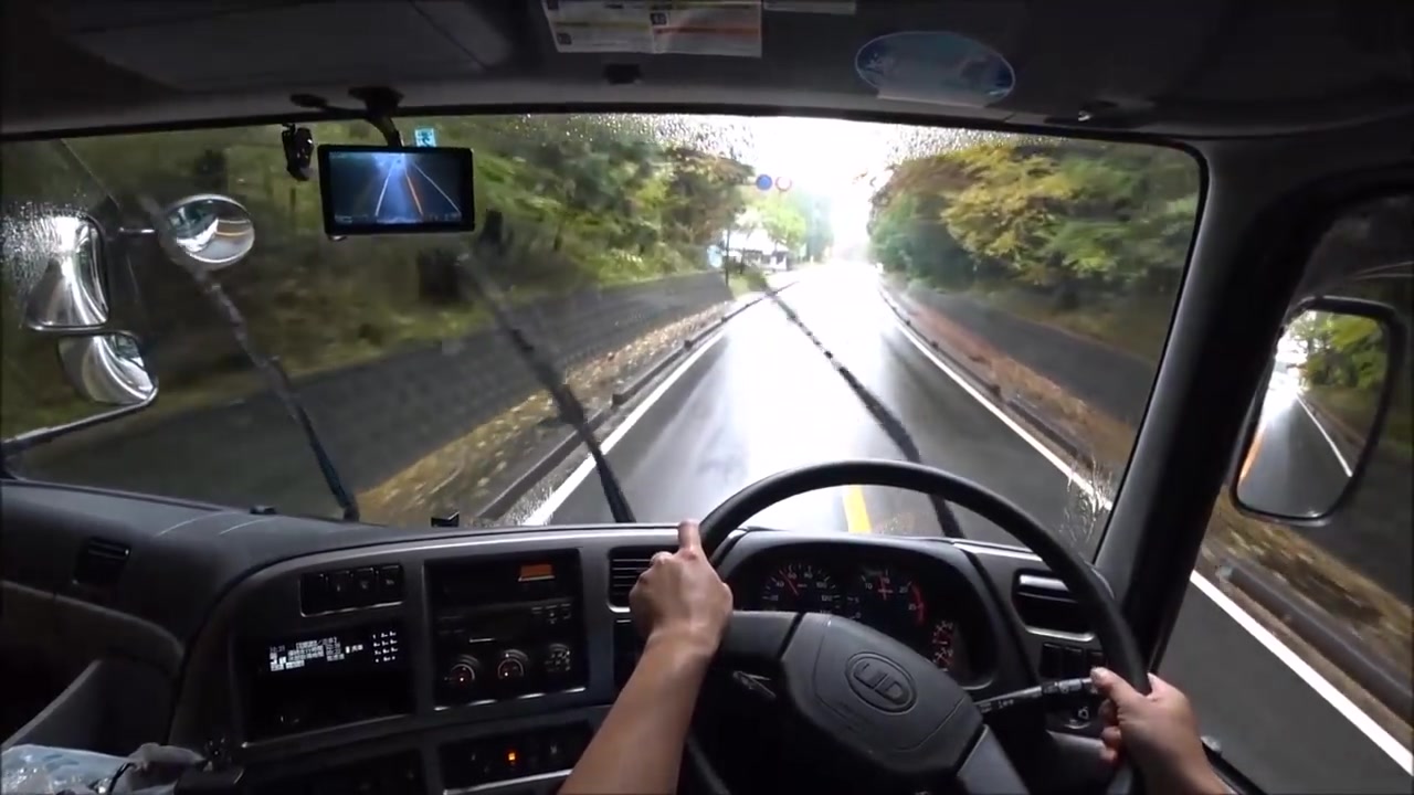 大型トラックで峠道をドライブ 目線カメラ japan truck driving.