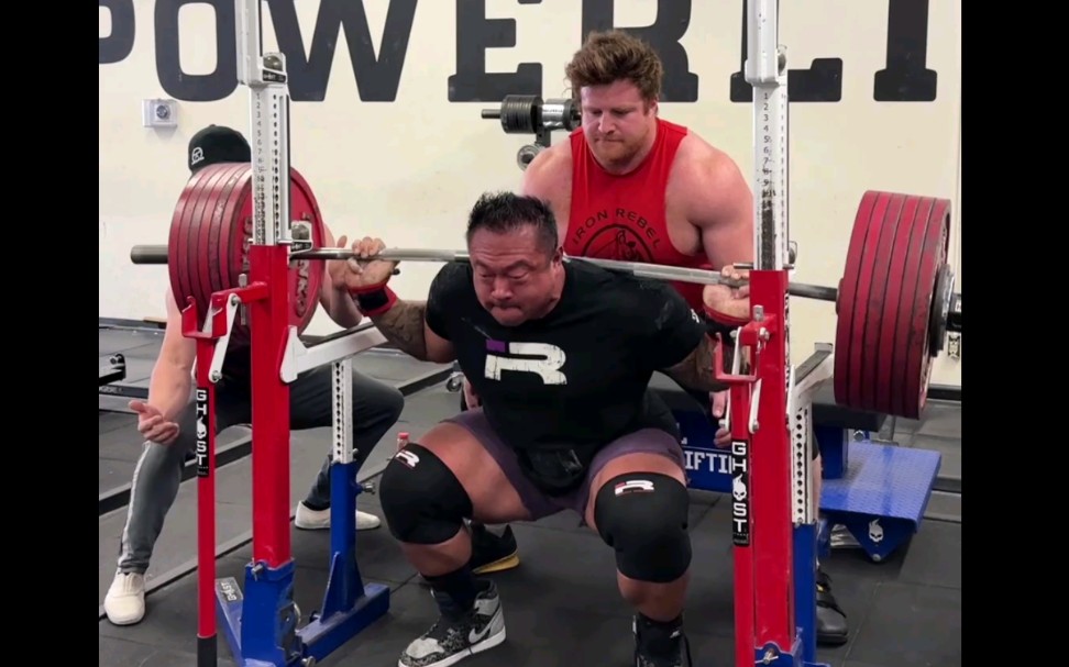 安迪黄深蹲327.5kg四次