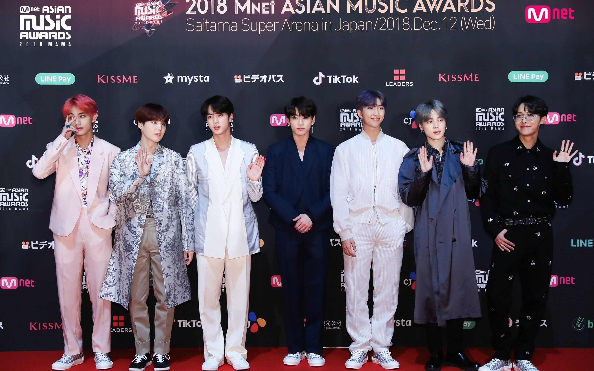 【bts防彈少年團】2018 mama in japan 舞臺現場直播錄屏_嗶哩嗶哩