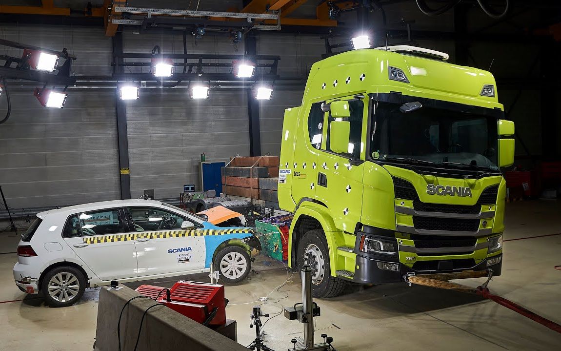 斯堪尼亚电动卡车碰撞测试crashtestinganelectricscaniatruck