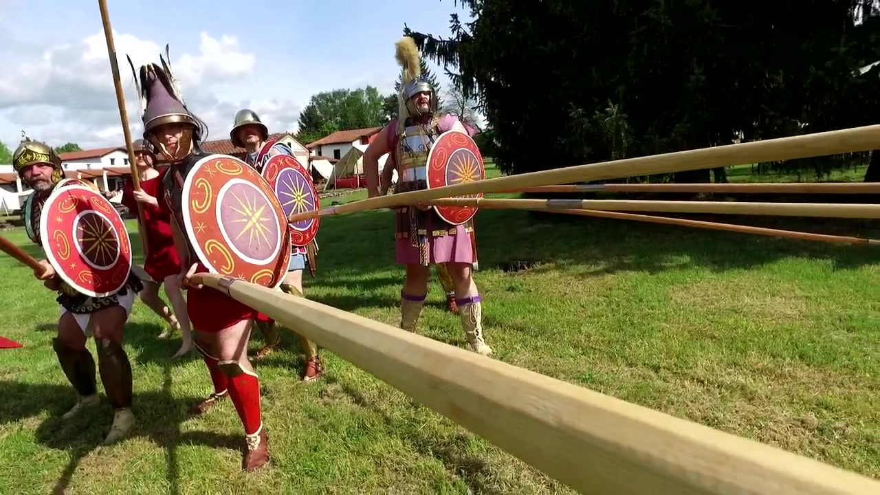 现代军迷复原的马其顿方阵