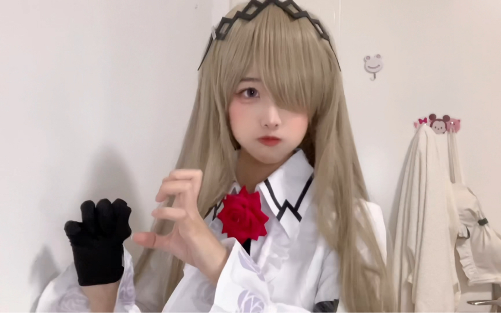 奈奈无鱼cos塔子姐浅跳一个吧